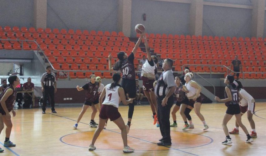 Inicia Liga Estatal INDE de Basquetbol con participación de 70 equipos