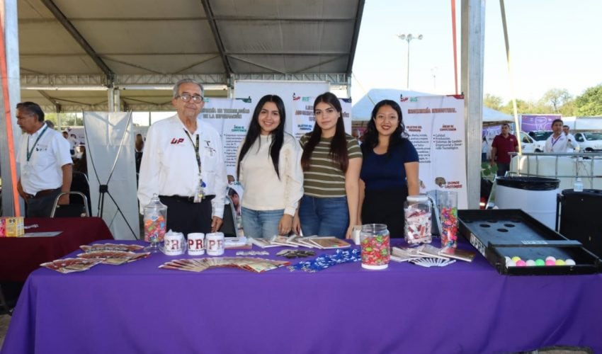 Participa Universidad Politécnica de la Región Ribereña en brigada “Transformando Familias”