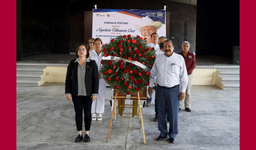 Homenaje póstumo al Profesor Napoleón Villanueva Cruz