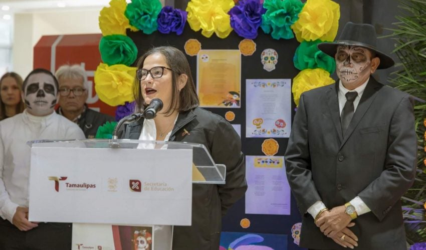 Celebración del Día de Muertos, en Torre Gubernamental “José López Portillo“