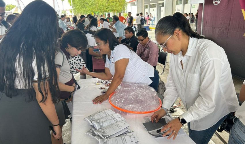 Feria de Servicios para las Juventudes 2024, en el CBTIS No. 236 de Ciudad Victoria