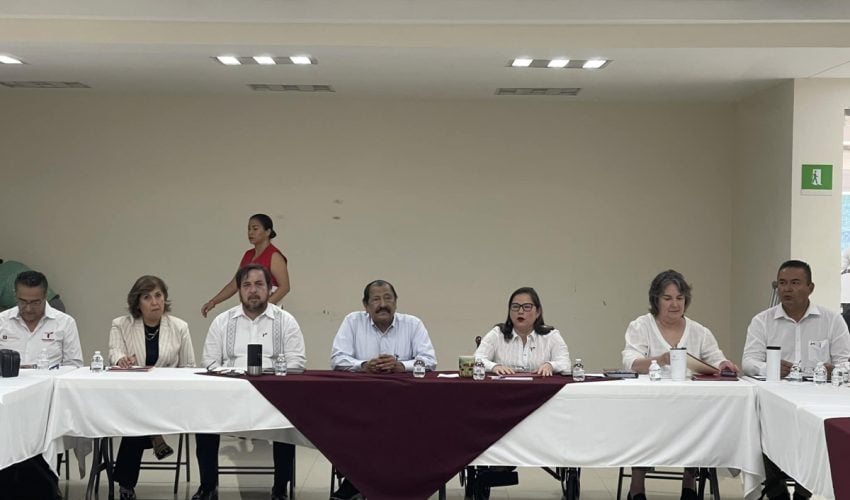 Se reúnen SET-SNTE para dar seguimiento a la mesa de atención