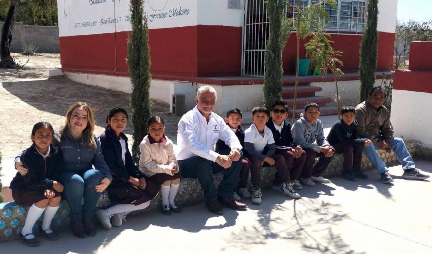 Jornada de forestación en la Escuela “Emiliano Zapata”, en Tula