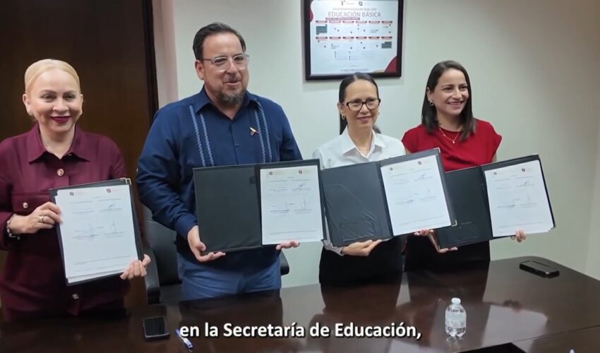 Video: Firma de Convenio de Colaboración entre la Secretaría de Educación y la Secretaría Anticorrupción y Buen Gobierno