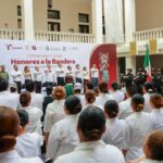 Honores a la bandera