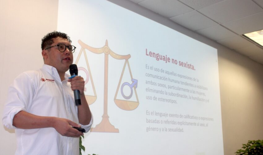 Fortalece ITAVU atención ciudadana con capacitación en igualdad y derechos humanos