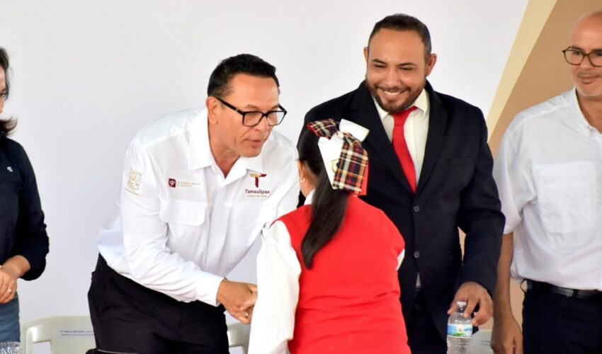 Destacan apoyos educativos al iniciar ciclo escolar en Xicoténcatl