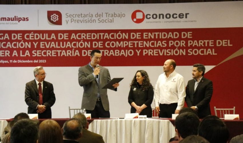 CONOCER acredita a Secretaría del Trabajo como entidad de Certificación y Evaluación en Competencias Laborales