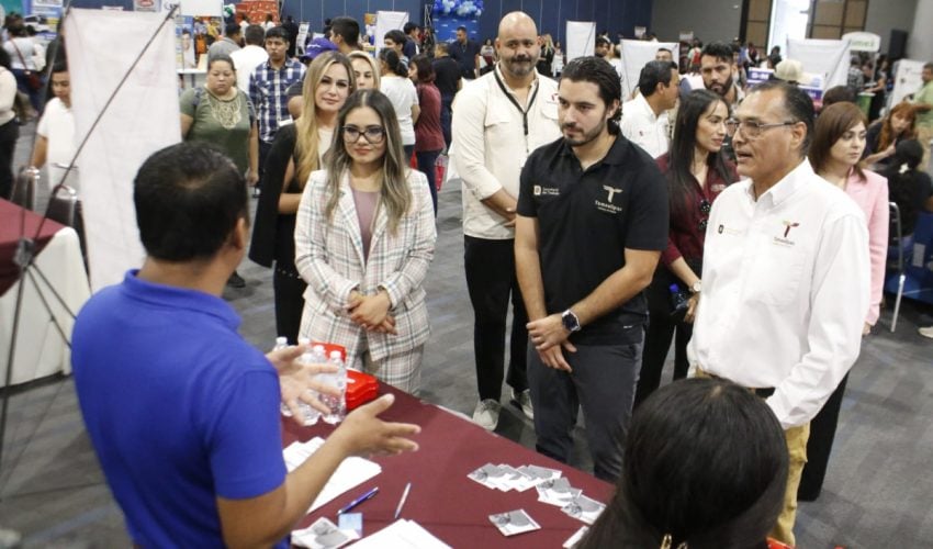 Más de mil personas asistieron a la Feria del Empleo Reynosa 2024 organizada por la Secretaría del Trabajo