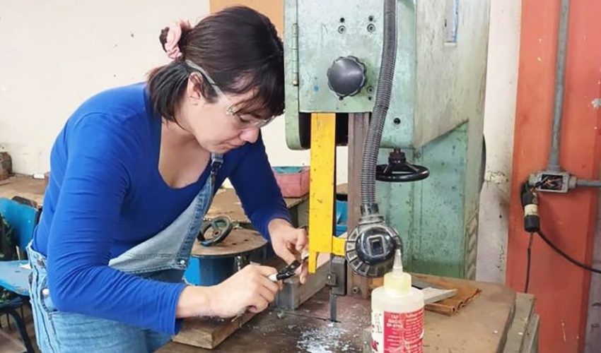 Promueve gobierno de Tamaulipas talleres gratuitos para que mujeres aprendan oficios en ITACE