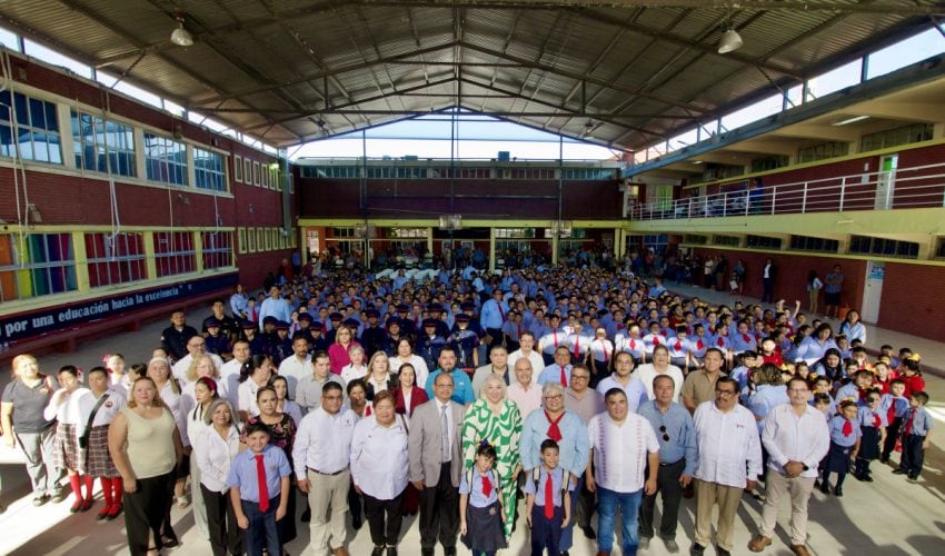 Educación humanista: compromiso tangible del gobernador AVA: Adriana Lozano