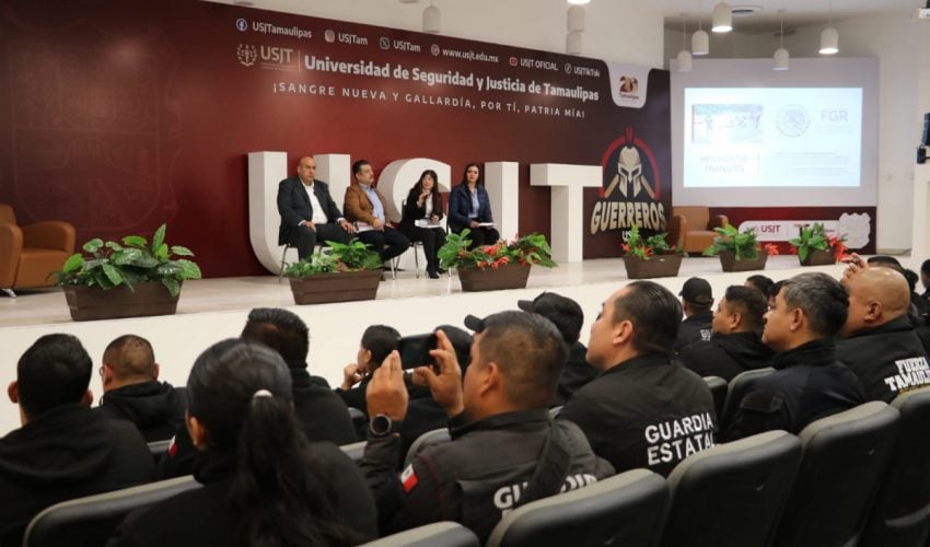 Reciben Tránsito Estatal y Guardia Estatal Taller de Delitos Carreteros