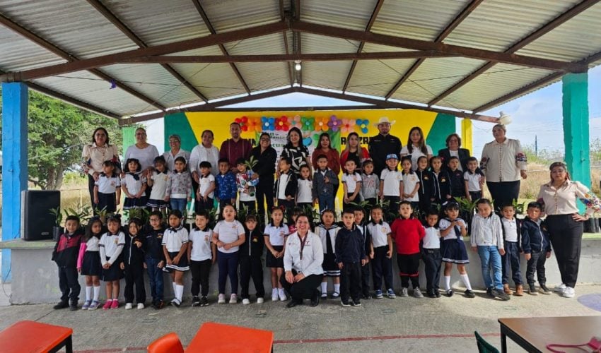 Imparten taller sobre sensibilización ambiental y forestal