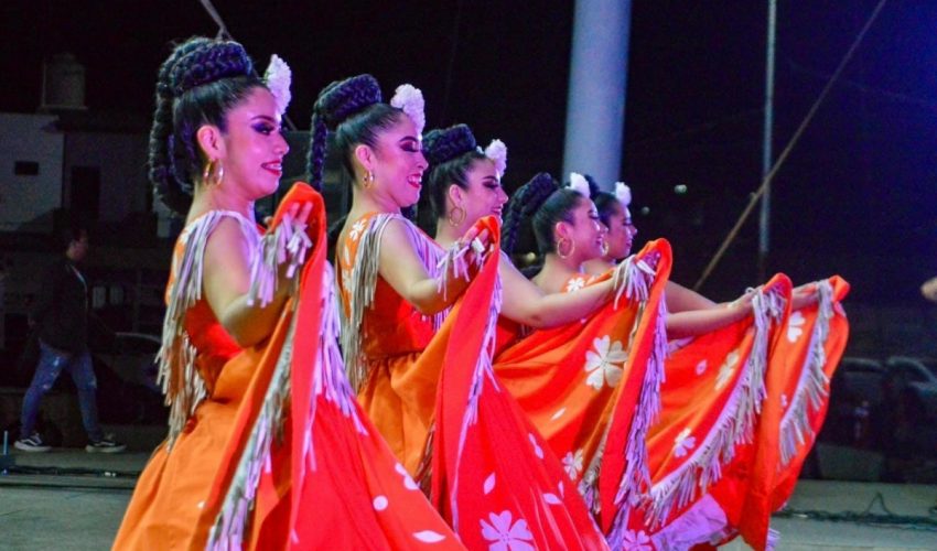 Cautiva Tamaulipas en la Feria Nayarit 2025