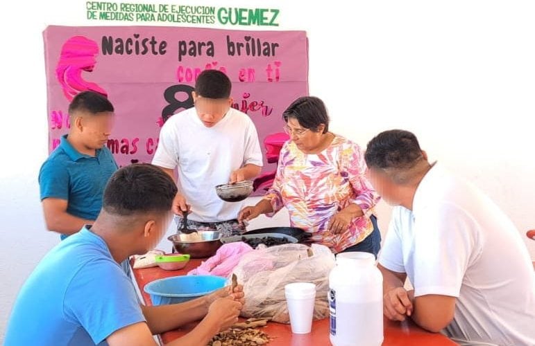 Imparten taller de cocina a adolescentes en conflicto con la Ley Penal en Güémez