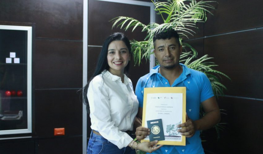 Trabajador tamaulipeco se coloca en empresa agrícola de Canadá mediante el Programa de Trabajadores Temporales Extranjeros