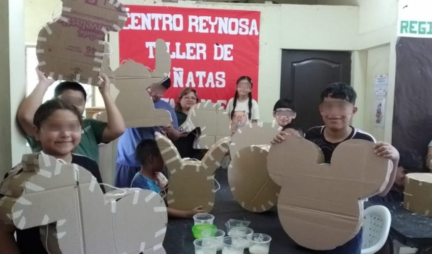 Fomentan valores y prevención del delito con taller infantil de piñatas en Reynosa