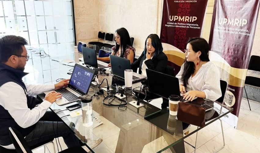 Más de mil servidores públicos de la SSPT son capacitados en materia migratoria y derechos humanos
