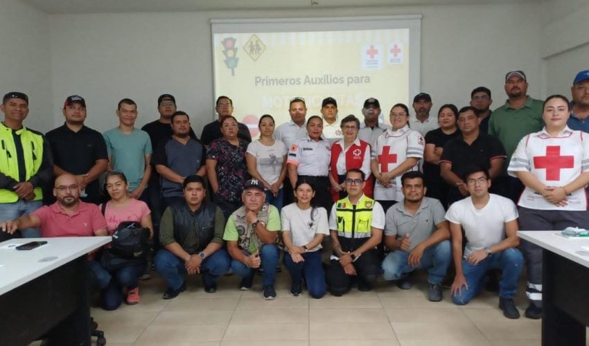 Con capacitación, Tránsito Estatal y Cruz Roja previenen accidentes en motociclistas