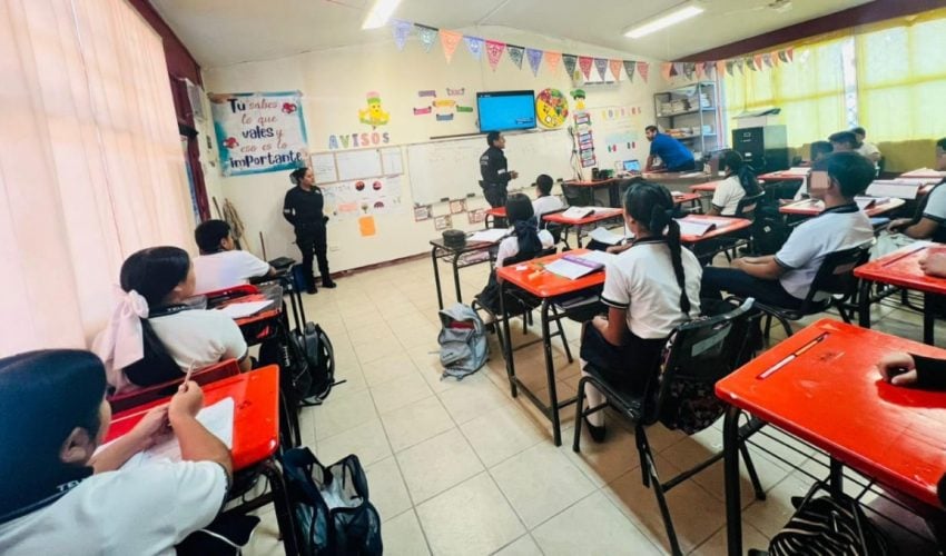 Promueve Guardia Estatal de Género pláticas para construir escuelas libres de violencia