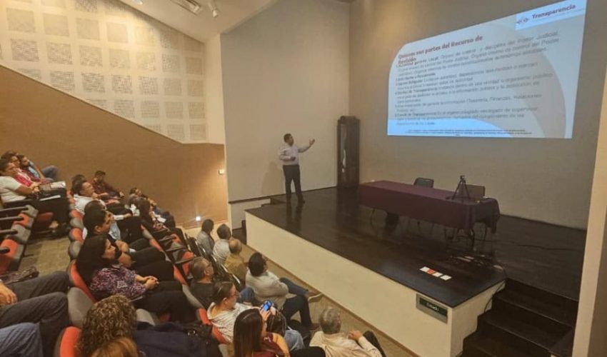 Refuerza Transparencia para el Pueblo su función en el servicio público