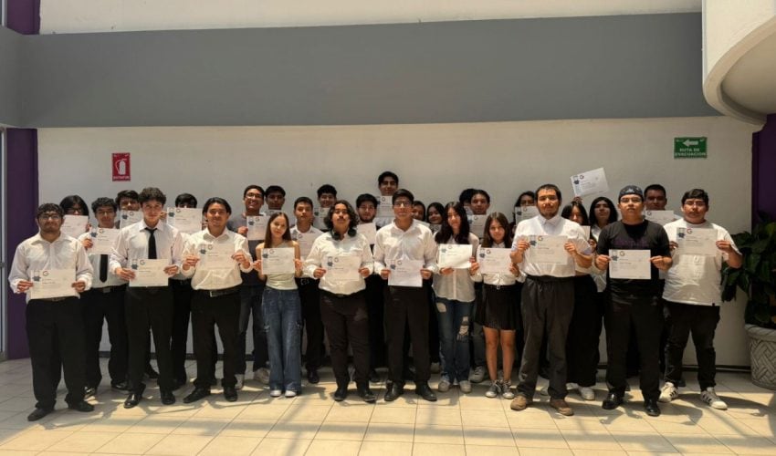 Fortalece UPV formación digital mediante certificaciones de Google