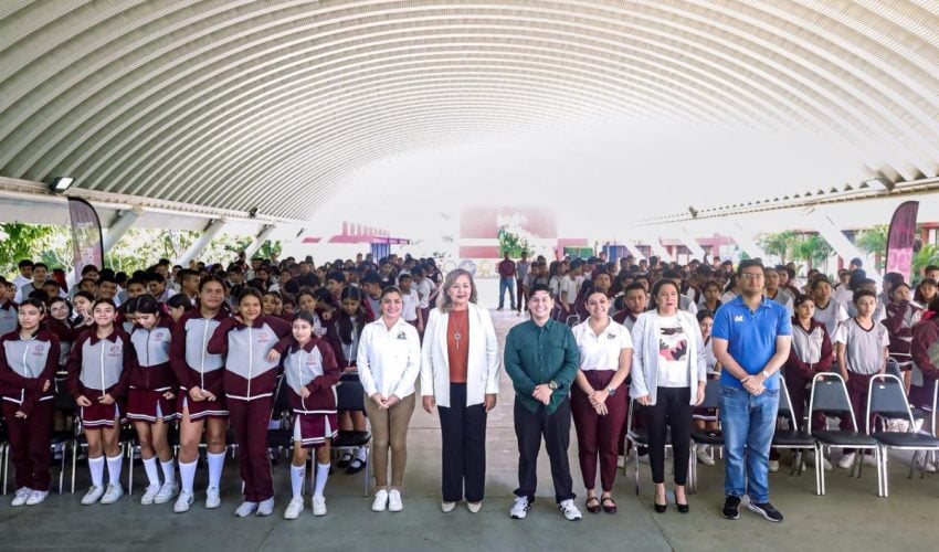 Presenta INJUVE Tamaulipas ante más de 1,600 jóvenes la conferencia “INLOVE: Más Amor, Menos Riesgos”, en Ciudad Victoria