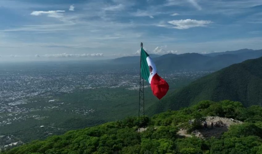 Fortalece Gobierno del Estado identidad nacional con Bandera Monumental en el Cuartel Militar de Ciudad Victoria