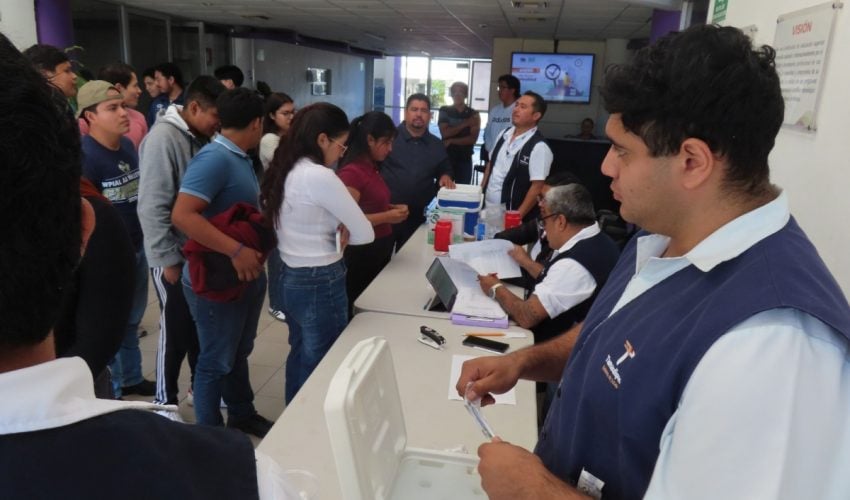 Refuerzan salud estudiantil con jornada de vacunación en la UPV