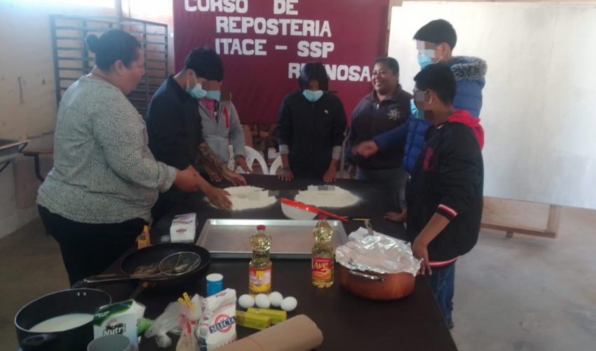 Imparte DEMA e ITACE taller de repostería a adolescentes en conflicto con la Ley Penal
