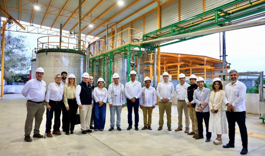 Autoridades federales de energía realizan recorrido en la planta de pirólisis de plásticos en Altamira