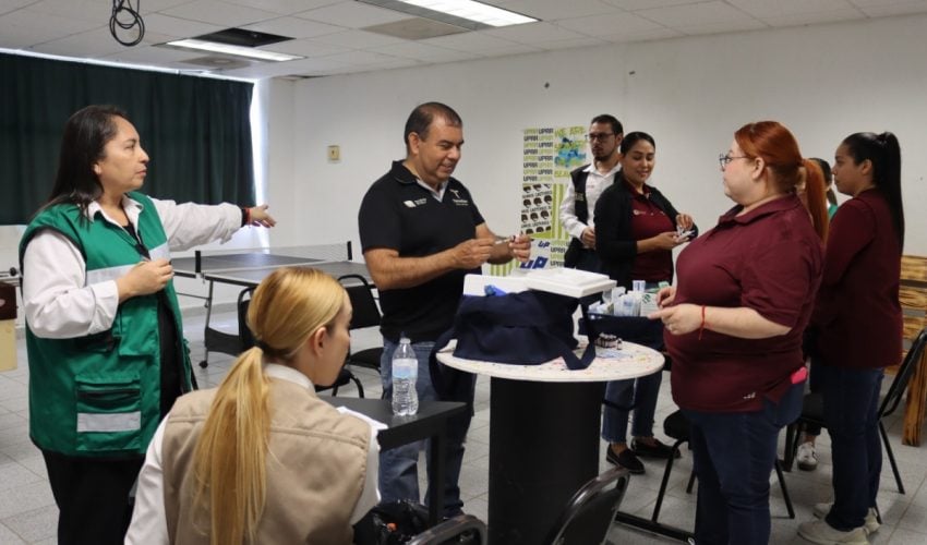 Impulsa UPRR la prevención de enfermedades con jornada de vacunación contra el sarampión